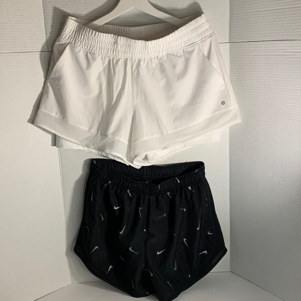 Layers&Nike women’s shorts